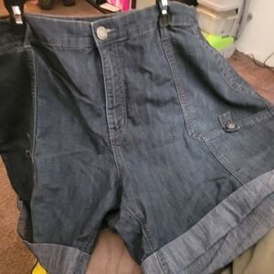 Avenue Women's Dark Blue Cargo Shorts